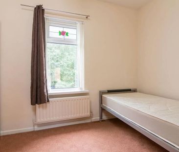 14 Coolfin Street, Belfast, BT12 5PH - Photo 4