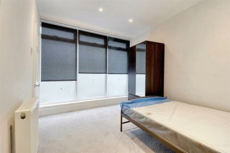 2 Bed Flat, Portland Road, SE25 - Photo 5