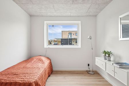 Nyopført 4-værelses rækkehus på Fenris Allé i Svenstrup - Photo 5