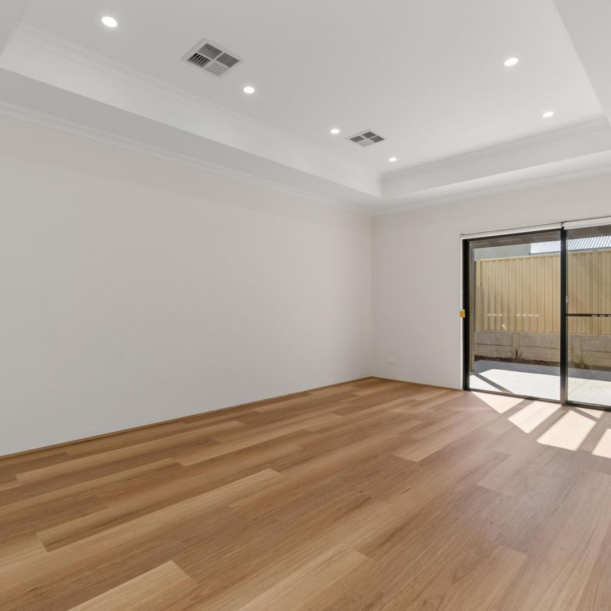 BRAND NEW MODERN VILLA IN A QUITE COMPLEX - Photo 1