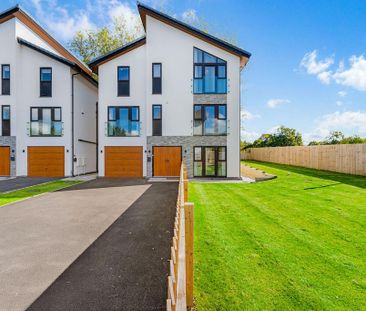 5 bedroom detached house to rent - Photo 1