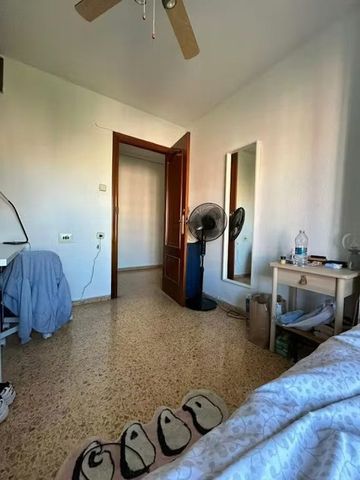 Carrer d'Isaac Peral, Valencia, Valencian Community 46024 - Photo 5