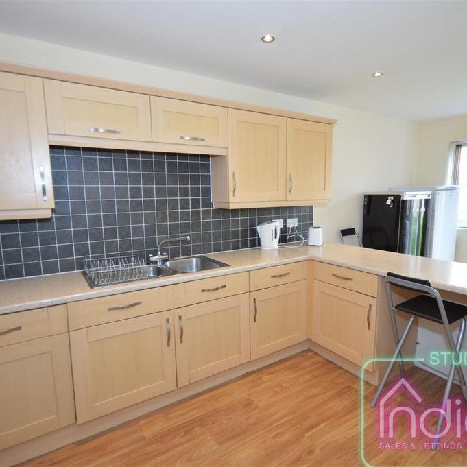 6 bedroom house share to rent - Photo 1