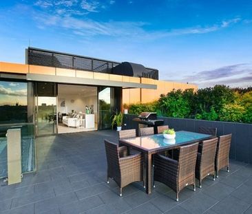 Experience Luxury Living with Views Over the Central Park Precinct - Photo 1