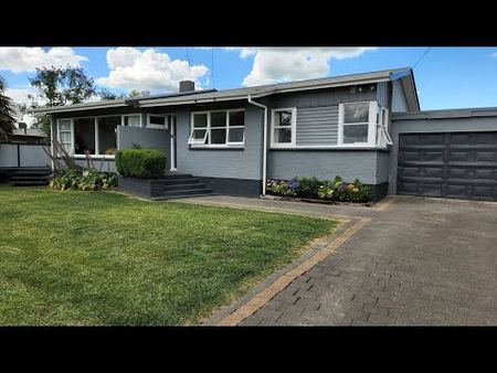Family Home in Saint Andrews - Photo 3