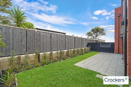 Brand New Apartment At The Heart Of Te Atatu South - Photo 3