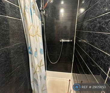 1 bedroom in a house share to rent - Photo 6