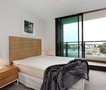 Furnished two-bedroom apartment with large balcony & pool facilities - Photo 4