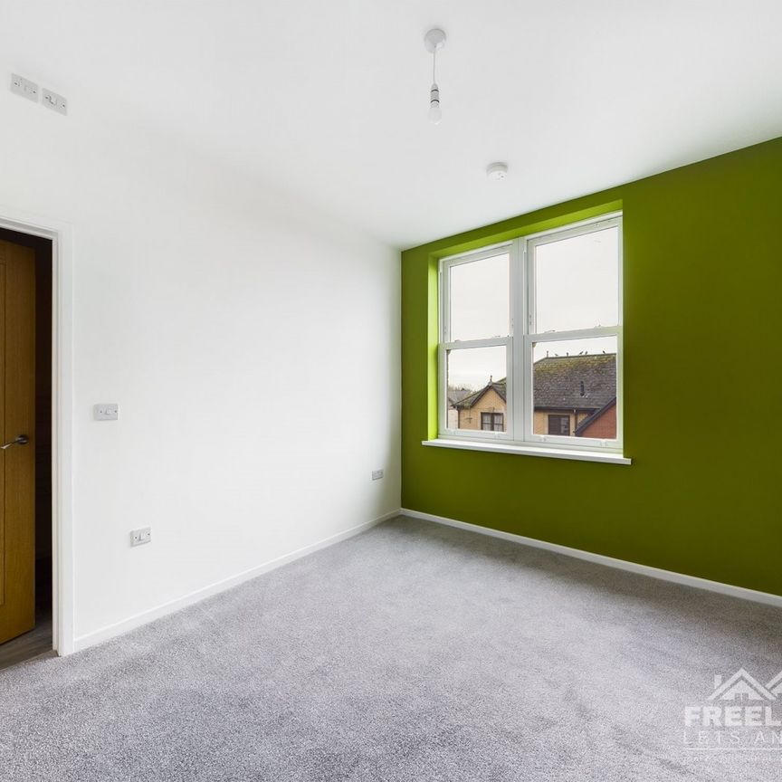 A 1 Bedroom Apartment - Photo 1