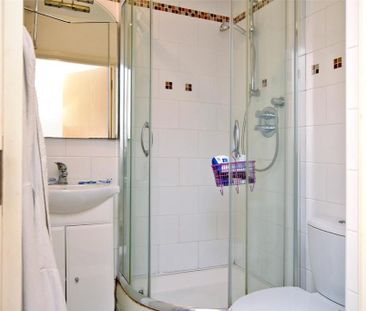 3 bedroom apartment to rent - Photo 6