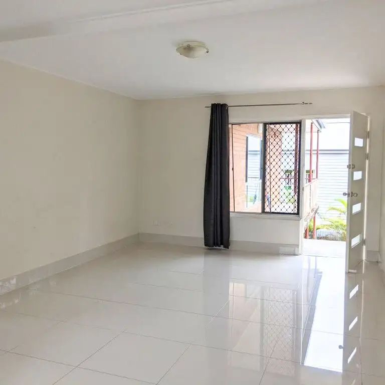 7/42 Swain Street, Holland Park West QLD 4121 - Photo 1