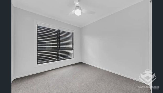 4 Bed/2 1/2 Bath /2 Car Townhouse in Bray Park - Photo 1