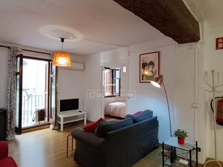 3 Bedroom apartment for rent in El Carmen, Valencia - Foto 2