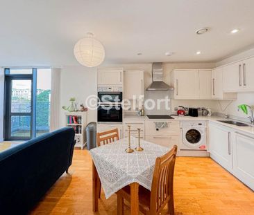 2 bedroom flat to rent - Photo 5