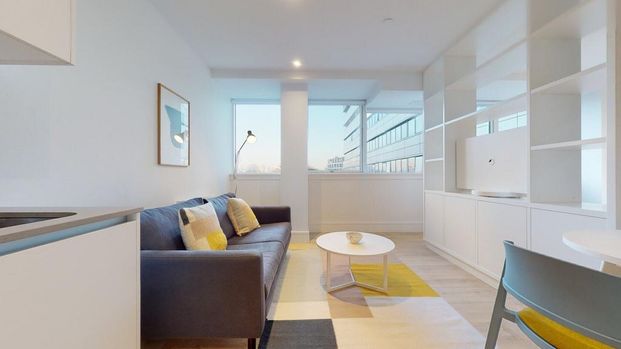 Studio to rent - Photo 1