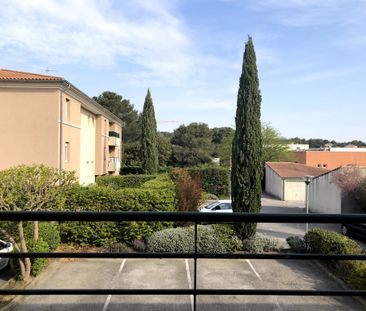 Location Appartement 2 pièces 53m² LES ANGLES 30133 - Photo 4