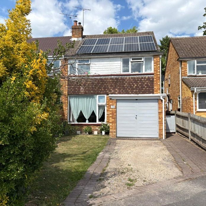 Lyon Road, Crowthorne, Berkshire, RG45 - Photo 1