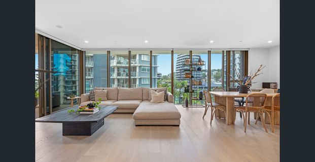 Stunning Newly Built Apartment on Burleigh Beach with Ocean Views! - Photo 1