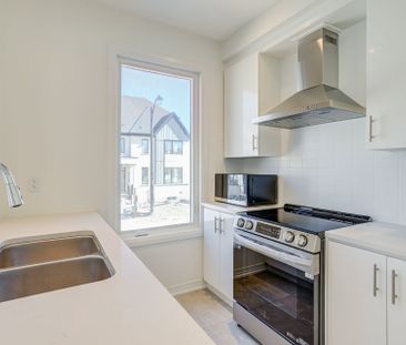 For Lease - 1 Kings Hill Drive, Brampton, Ontario - Photo 2