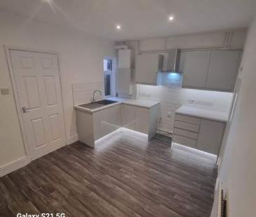 2 bedroom property to rent in Grimsby - Photo 6