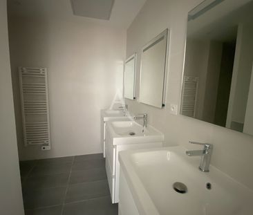 Location Maison 1 pièce 58m² ST BARTHELEMY D ANJOU 49124 - Photo 3