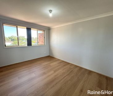 Spotless Townhouse in Boutique Security Gated Development - Photo 3