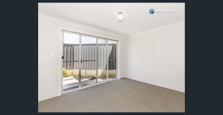 Easy Living Townhouse - Photo 3