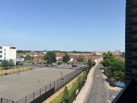 1 bedroom flat to rent - Photo 4