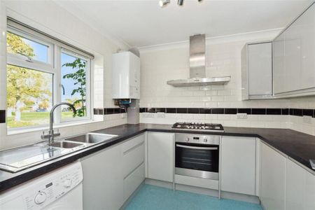 2 bedroom maisonette to rent - Photo 5