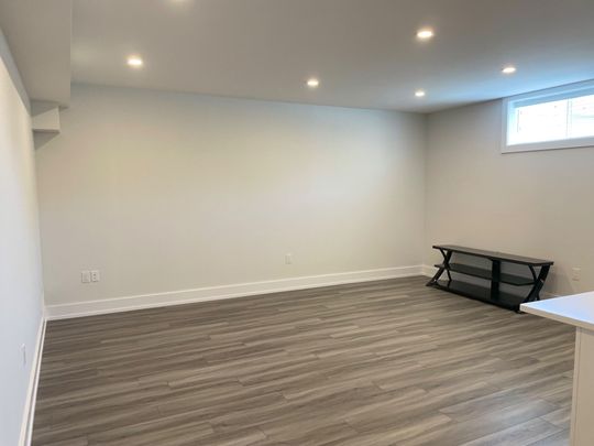 For Lease - 6484 Sam Iorfida Drive, Niagara Falls, Ontario - Photo 1