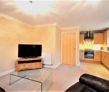 1 bedroom flat - Photo 2
