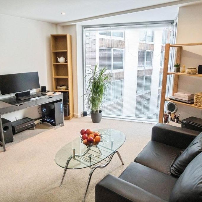 1 bedroom flat to rent - Photo 1