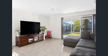 Stylish Family Living in Horsley - Photo 2