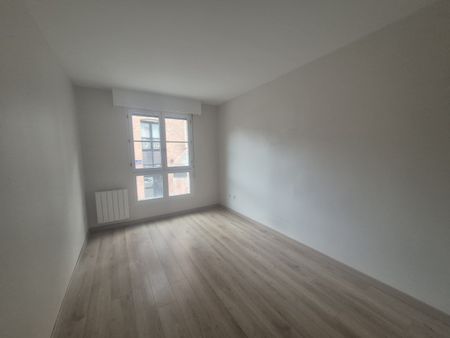 Location Appartement 3 pièces 75m² LILLE 59800 - Photo 5