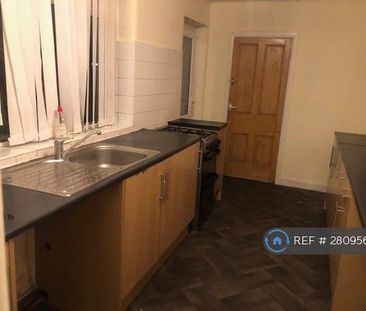 3 bedroom terraced house to rent - Photo 4