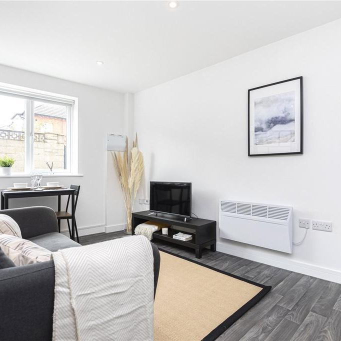 Studio to rent - Photo 1