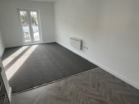 2 bedroom flat to rent - Photo 1