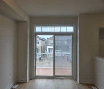 For Lease - 171 Seguin Street, Richmond Hill, Ontario - Photo 3