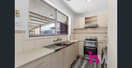 Three bedroom home - Photo 5