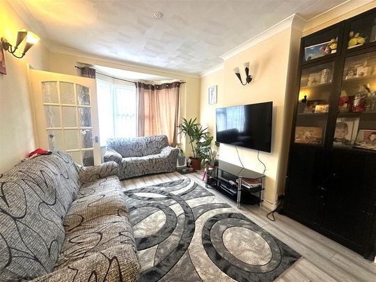 3 bedroom terraced house to rent - Photo 1