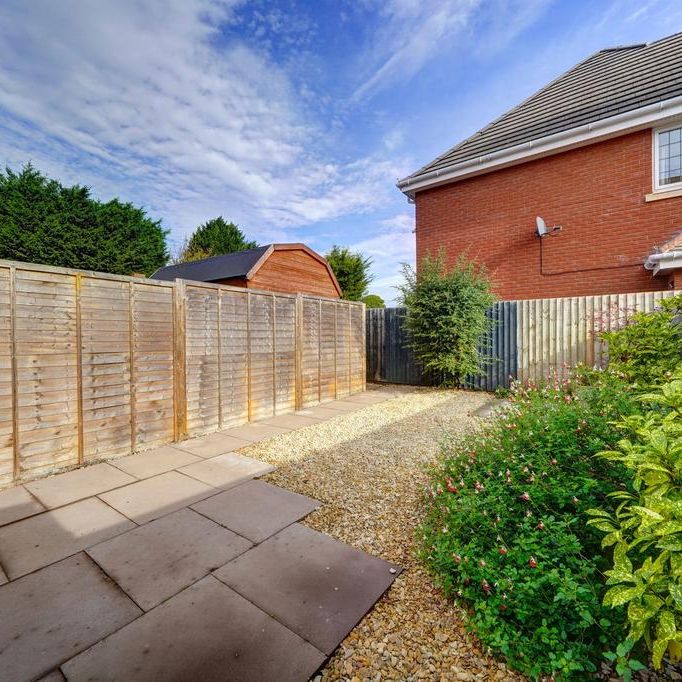 3 bedroom terraced house to rent - Photo 1