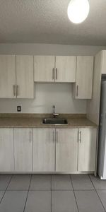 2 CH - 1 SDB - Côte Saint-Luc - $1,695 /mo - Photo 4