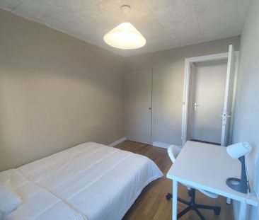 Location Appartement 4 pièces 71m² VILLEURBANNE 69100 - Photo 4