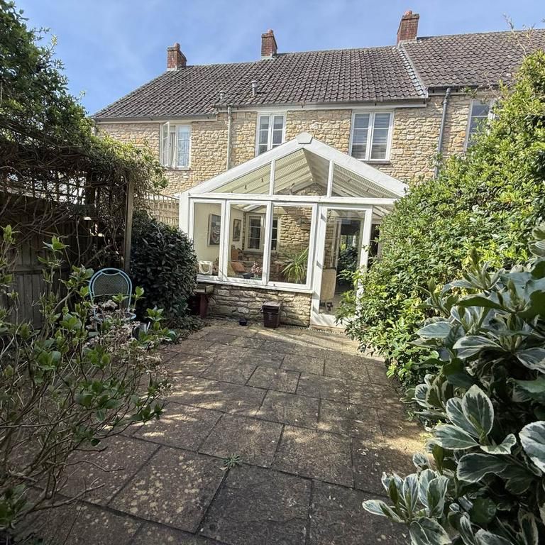3 bedroom house to rent - Photo 1