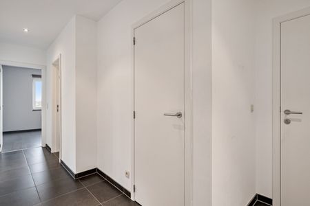 Ruim, lichtrijk appartement met autostaanplaats te Herzele! - Foto 3