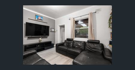 Lifestyle & Comfort in Elizabeth! - Photo 2