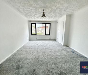 3 bedroom end of terrace house to rent - Photo 4