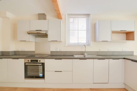 4 bedroom detached house to rent - Photo 5
