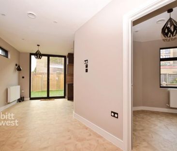 2 bedroom semi-detached bungalow to rent - Photo 6