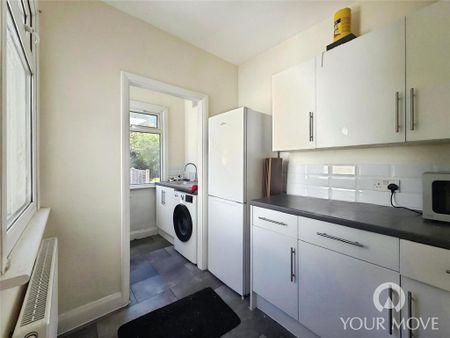 2 bedroom maisonette to rent - Photo 4